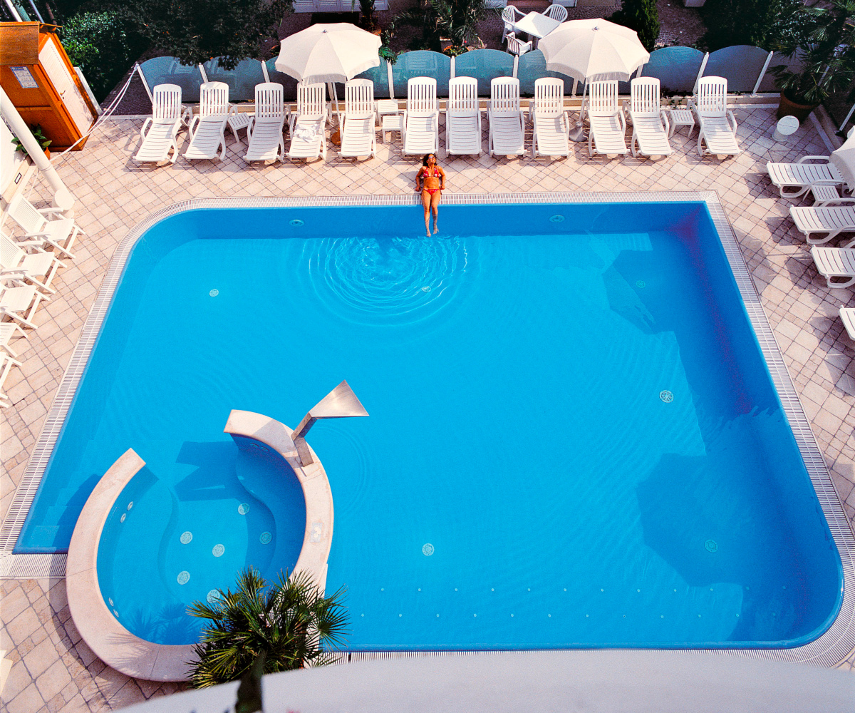 hotelglobus-cattolica_piscina